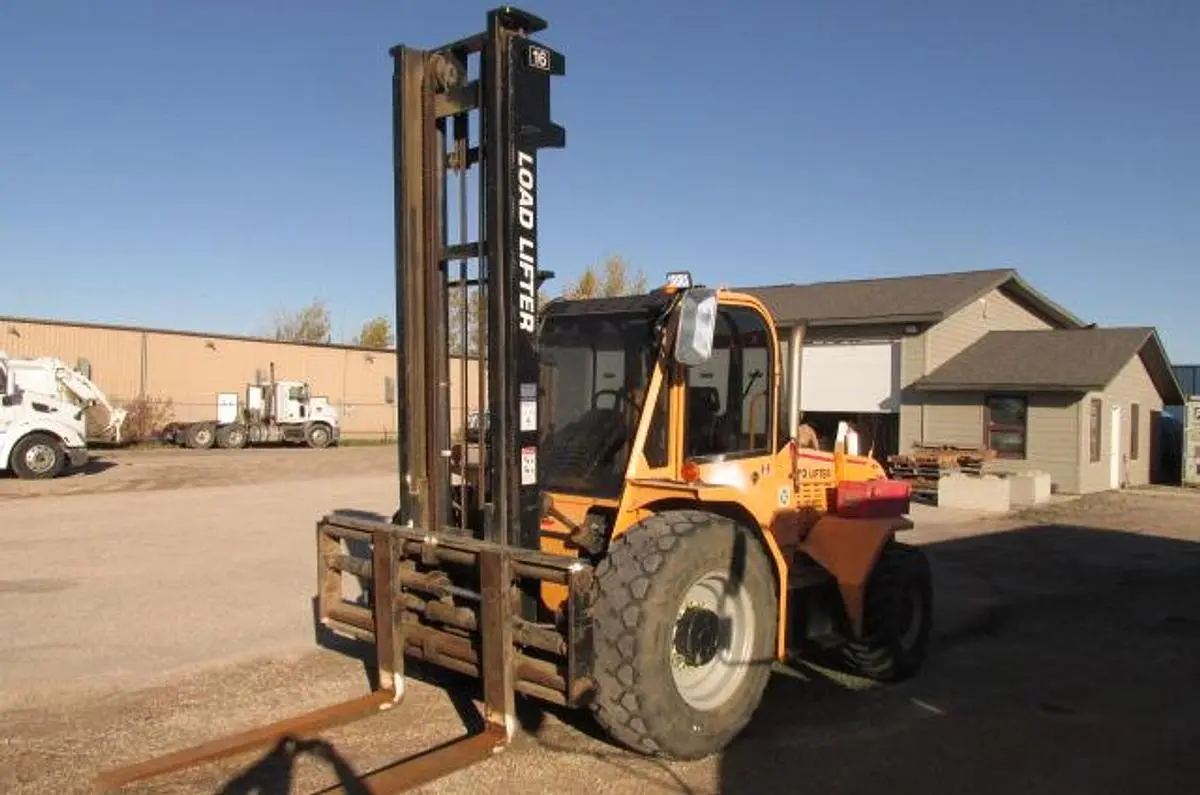 Used 2012 LOAD LIFTER 2416-12D Internal Combustion Forklifts: Pneumatic Tire Manitoba CA | Conquest Truck & Auto Sales #1421379