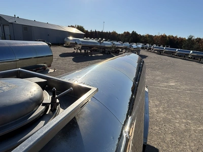 Used 2014 WALKER MILK TANKER TRAILER Tanker Trailers Michigan US | Miedema Asset Management Group #1709462