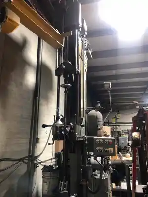 USED 1900 BARNES DRILL