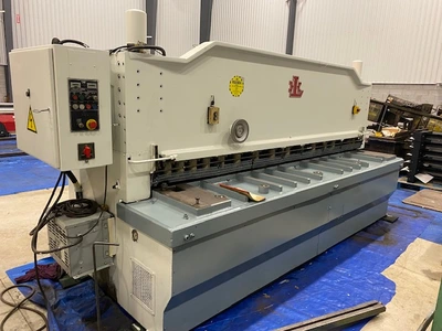 HELMUT LOTZE 10 FT X 3/8" Sheet Metal Shears | FERRIC Machinery, Inc. (1)