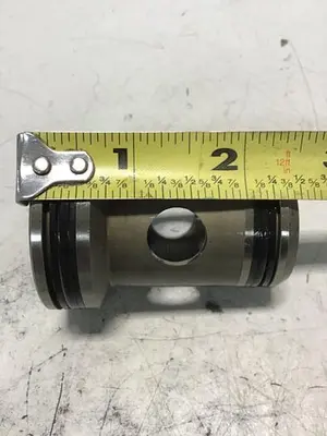 USED VICKERS 25-D10-30