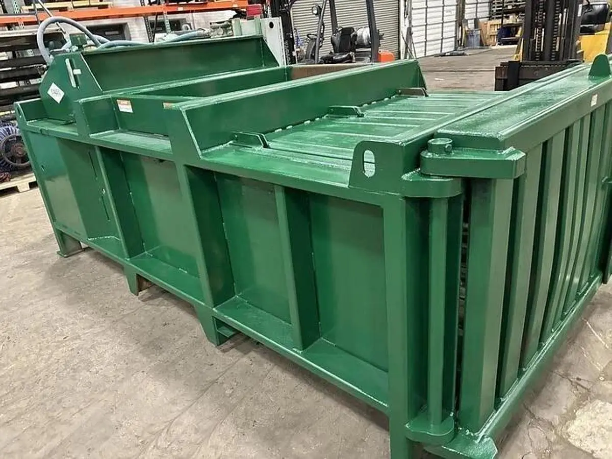 EXCEL EX-60 CLOSED DOOR DUAL 6" CYLINDER HORIZONTAL BALER