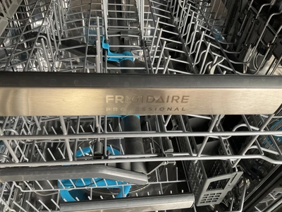 Used FRIGIDAIRE PDSH4816B40A Dishwashers Michigan US | Miedema Asset Management Group #1320871