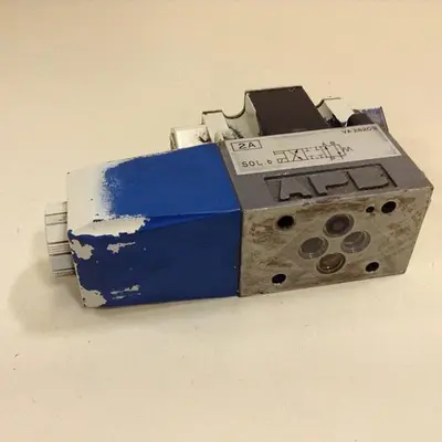 USED VICKERS DG4V32AMP7H7P2050