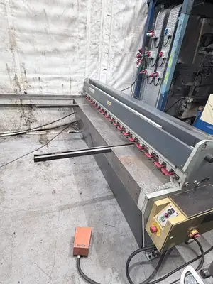 Edwards Truecut DD 2550mm x 3.25mm Guillotine