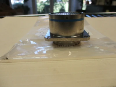 NEW Amphenol JMS27656T23F35S