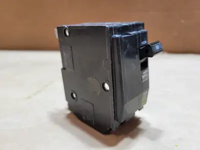 Used SQUARE D QO250 Switchgears British Columbia CA | Lenmark #1438611
