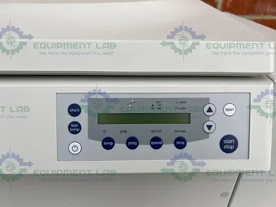 USED EPPENDORF 5810R REFRIGERATED CENTRIFUGE W/ EPPENDORF A-4-62 ROTOR 4000 RPM
