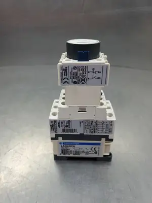 Telemecanique CAD32G7 Relay w/LADT2 Time Control & LAD4RCU Module. 4A43.1