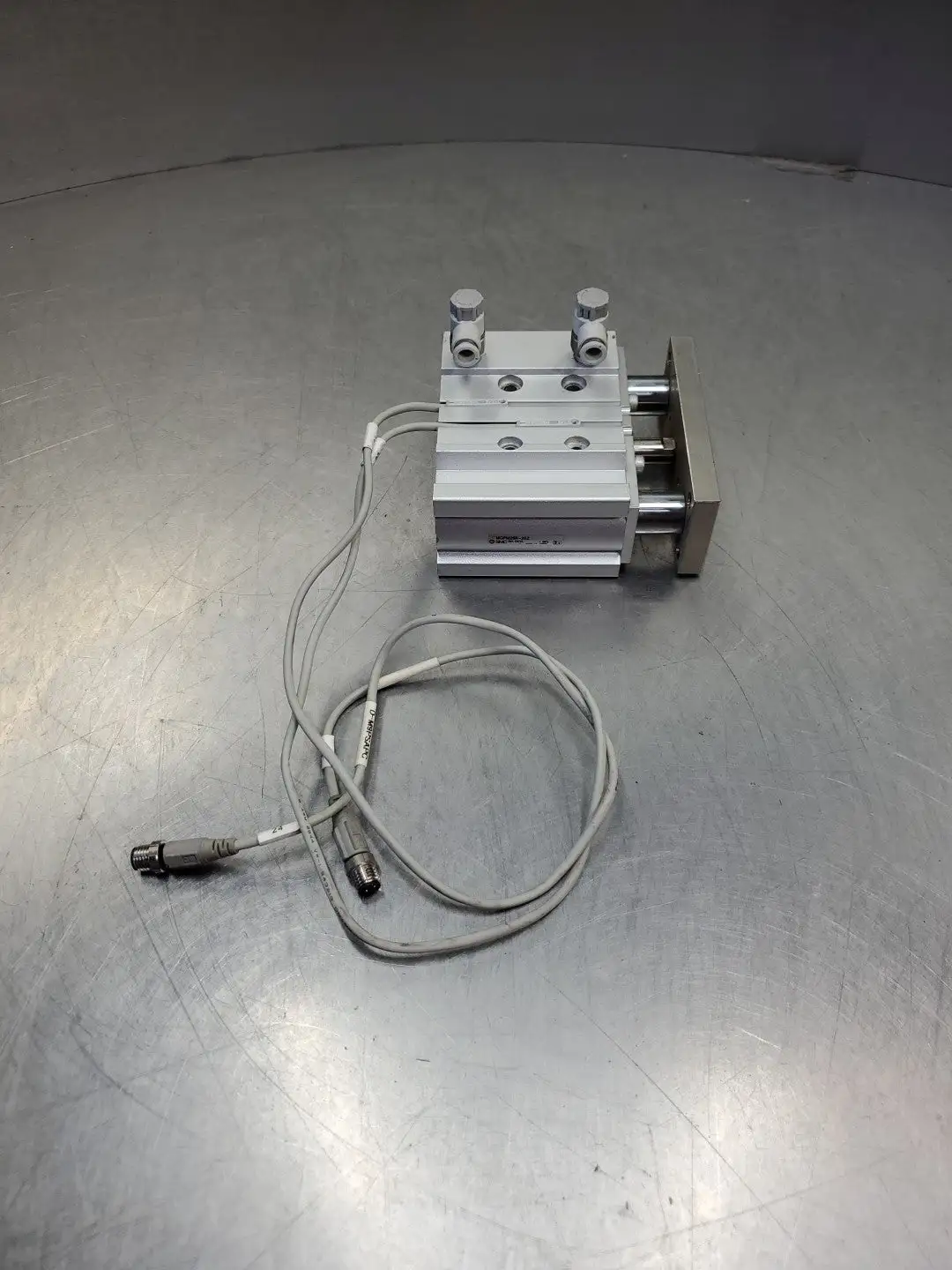 SMC MGPM2525Z Double Pneumatic Cylinder w/DM9P Reed Switches. 6E2