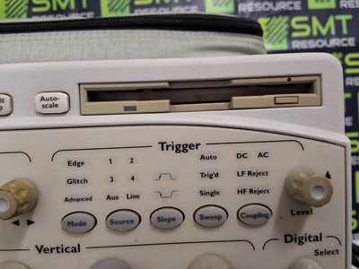 AGILENT INFINIIUM 54831D MSO OSCILLOSCOPE 600 MHz 4 GSa/s MEGA ZOOM
