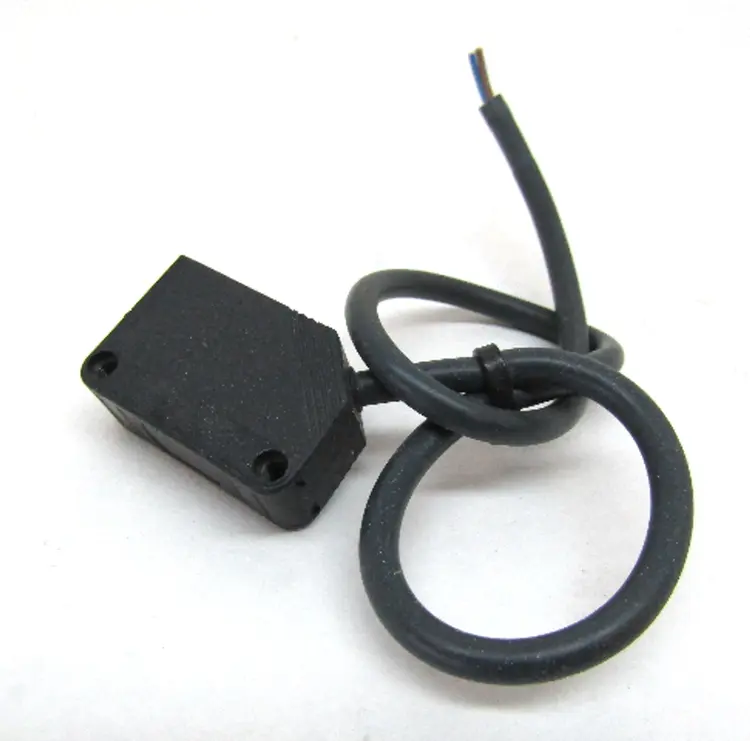 Used OMRON E3Z-T61-L Photoelectric Sensors Kentucky US | Industrial Parts R Us Inc. #357142