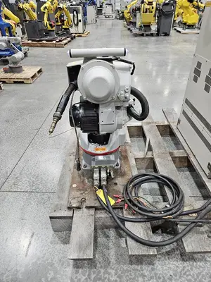 USED 2004 YASKAWA EA1400