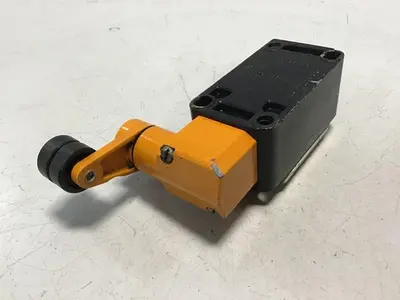 Used SIEMENS 3SE3 120-1GW-Z Relays & Switches Michigan US | Ideal Machinery #1311396