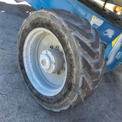 USED 2014 Genie S-125