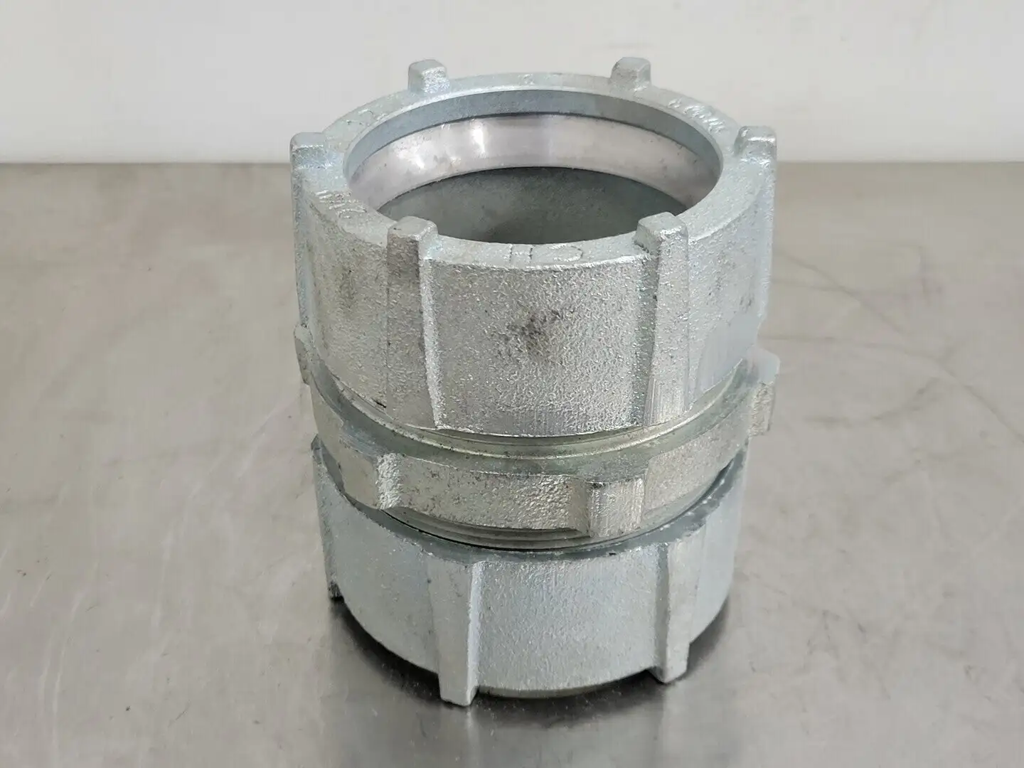 2-1/2" Conduit Hub
