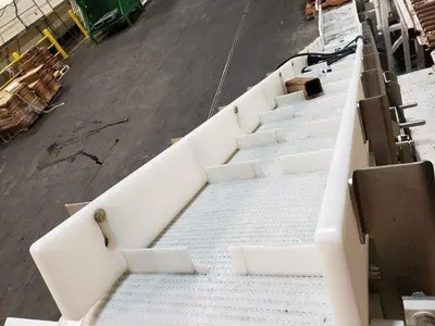 Cleated Incline Conveyor with Diverter Conveyor