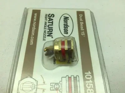 Nordson 1015818 Saturn Rite Angle Nozzle Dual Bead 15deg .018" .46mm