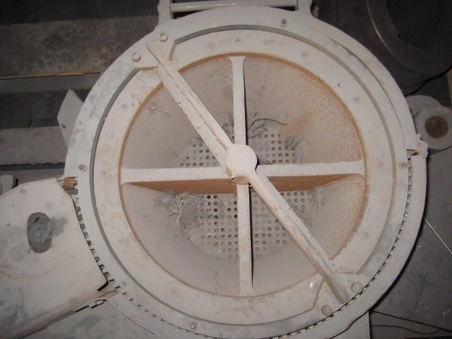 Extruder Head Strainer
