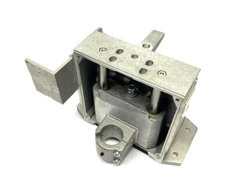 Used ABICOR BINZEL TORCH CLEANING STATION MAIN BODY CAST ASSEMBLY Miscellaneous MRO | Maverick Industrial Sales #1121845