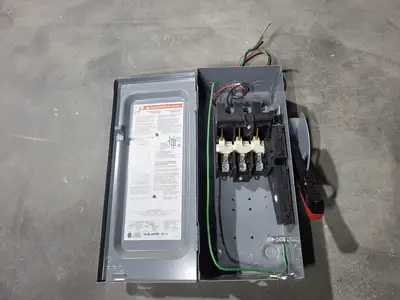 USED SQUARE D CHU361