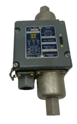 NEW SQUARE D 9012-AEW-5 PRESSURE SWITCH 9012AEW5