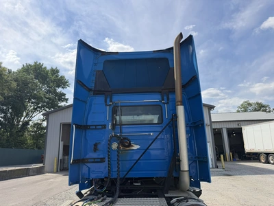 Used 2013 VOLVO VNL Conventional trucks Indiana US | Miedema Asset Management Group #1414619