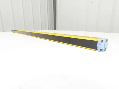 Schmersal SLC440COM-ER-0890-14 Safety Light Curtain Transmitter