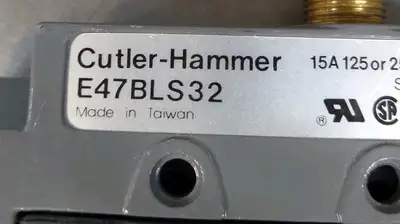 Cutler-Hammer E47BLS32 Limit Switch Roller Loc4E15