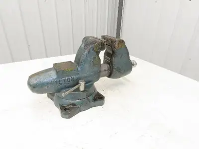 Wilton C-1 Combination Pipe Bench Vise 4-1/2" Jaw Bullet Vintage 03-94