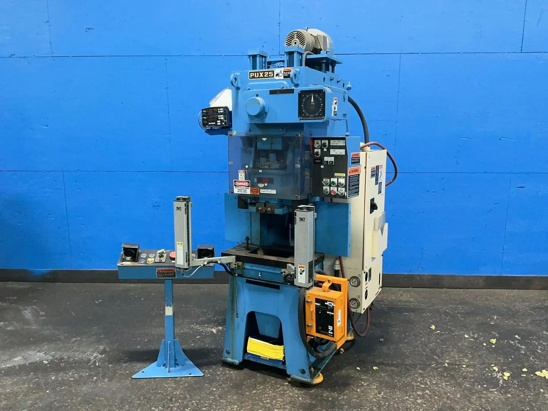 Used WASINO ENGINEERING PUX 25 Straight Side Presses Ohio US | HGR 24 #1326185