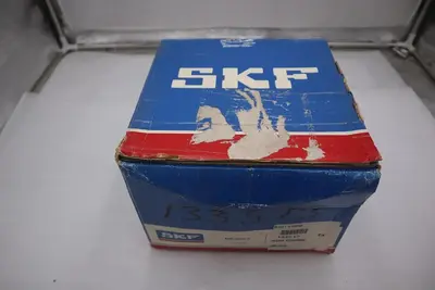 NEW SKF AOH3044 G/ AOH 3044 G Withdrawal sleeves STOCK 819D