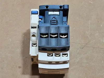 Used TELEMECANIQUE LC1D32 Switchgears British Columbia CA | Lenmark #1438533