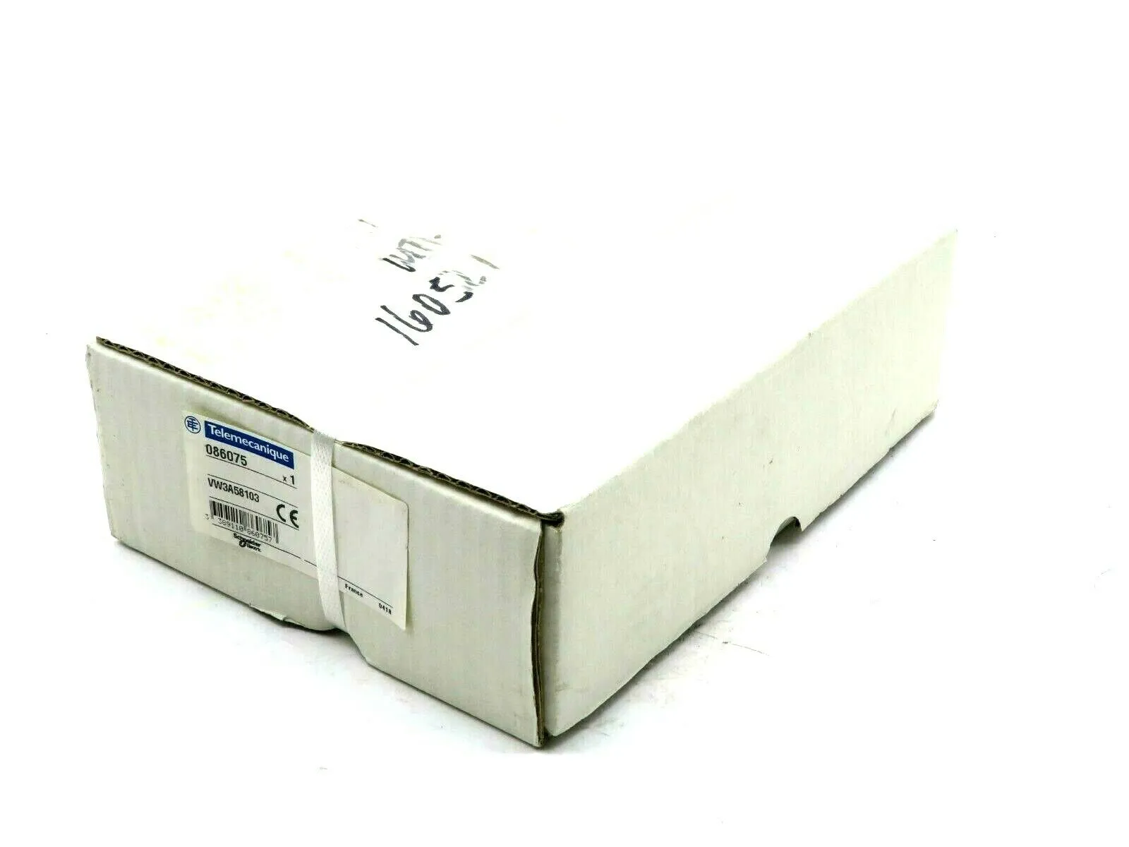 NEW TELEMECANIQUE VW3A58103 KEYPAD INSTALLATION 086075