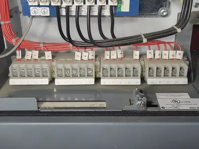 NEW ALLEN-BRADLEY 20BE027A0AYNAND0