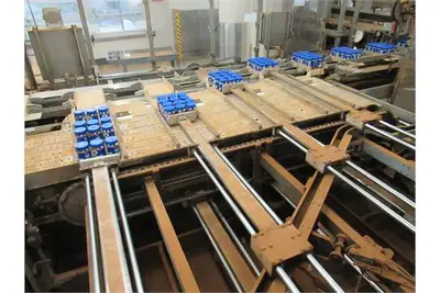 Douglas/APV CMWACP-24 tray packer, side load, w/ glue machine