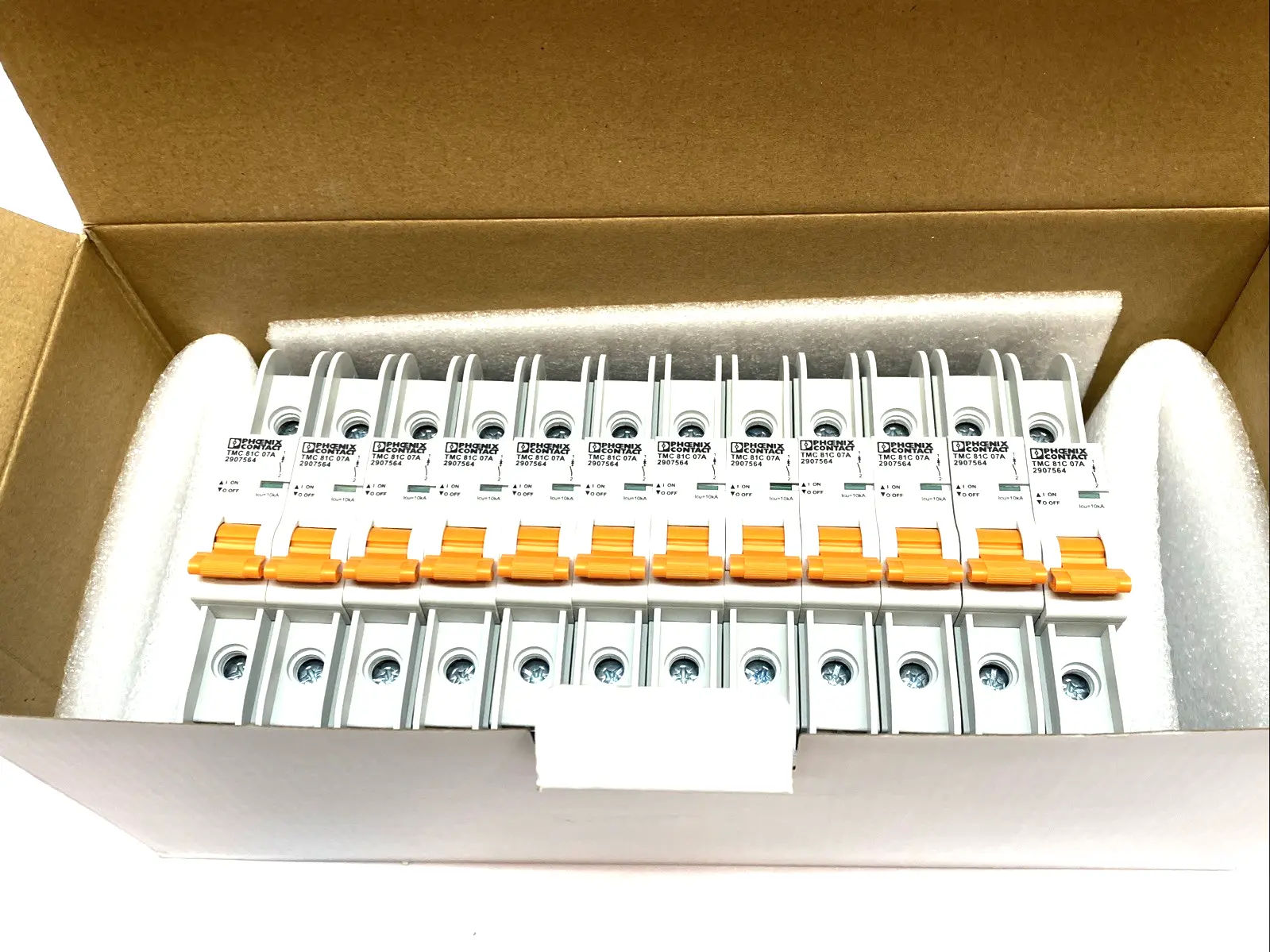 USED PHOENIX CONTACT MINIATURE CIRCUIT BREAKER 7A C-CURVE 2907564 BOX OF 12