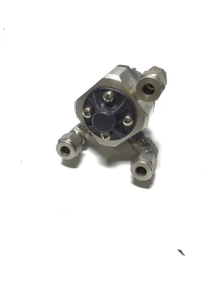 SMC SRH3101-01 Pneumatic Regulator Valve 0.01-0.2 MPa