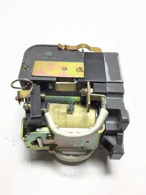 Cutler Hammer ME120C Contactor 125VDC