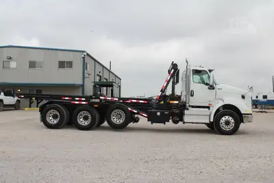 New | in-Stock 2026 INTERNATIONAL HX Rolloff Trucks Texas US | Roll Off Truck World #1491797