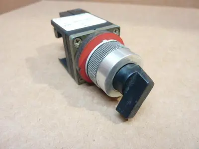 USED ALLEN BRADLEY 800MR-HX2B