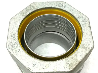USED EATON CROUSE-HINDS LIQUIDATOR LIQUIDTIGHT CONNECTOR, FMC, STRAIGHT, INSULATED, MALLE