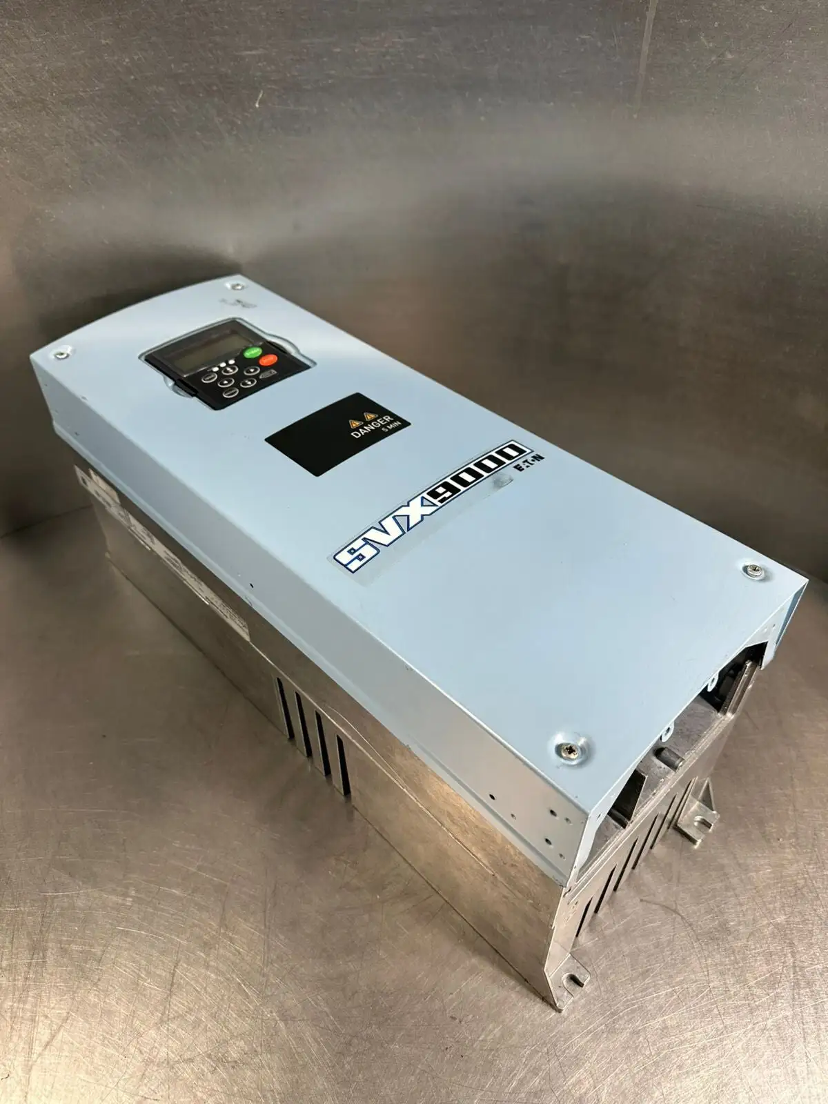 Eaton Corporation SVX020A2-4A1B1 SVX9000 Nema Type 12 (8.5.3)