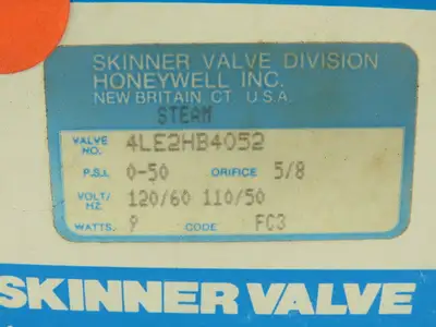 Lancer 4LE2HB4052 2-Way Skinner Steam Solenoid Valve 1/2"NPT N.C. 0-50psi 120v