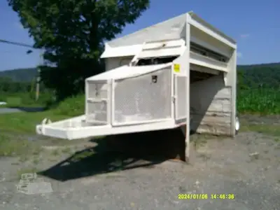 Used 2000 READ RD90 Vibratory Screens New York US | Beck Equipment #1509340