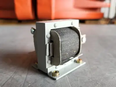 NEW EATON CUTLER-HAMMER 10370H1A