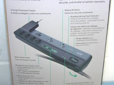 APC SurgeArrest P8U2 8-Oulet Surge Protector - NEW IN BOX