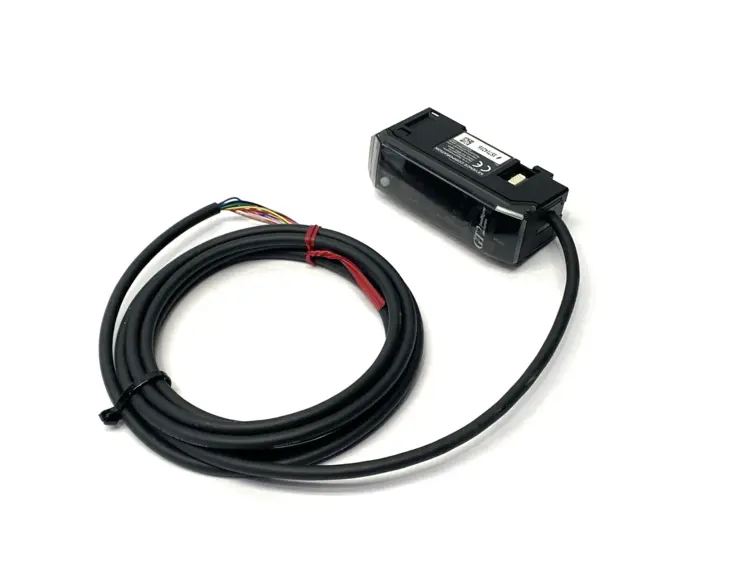 Used KEYENCE AMPLIFIER UNIT 10-30VDC Sensors Michigan US | Maverick Industrial Sales #1091996