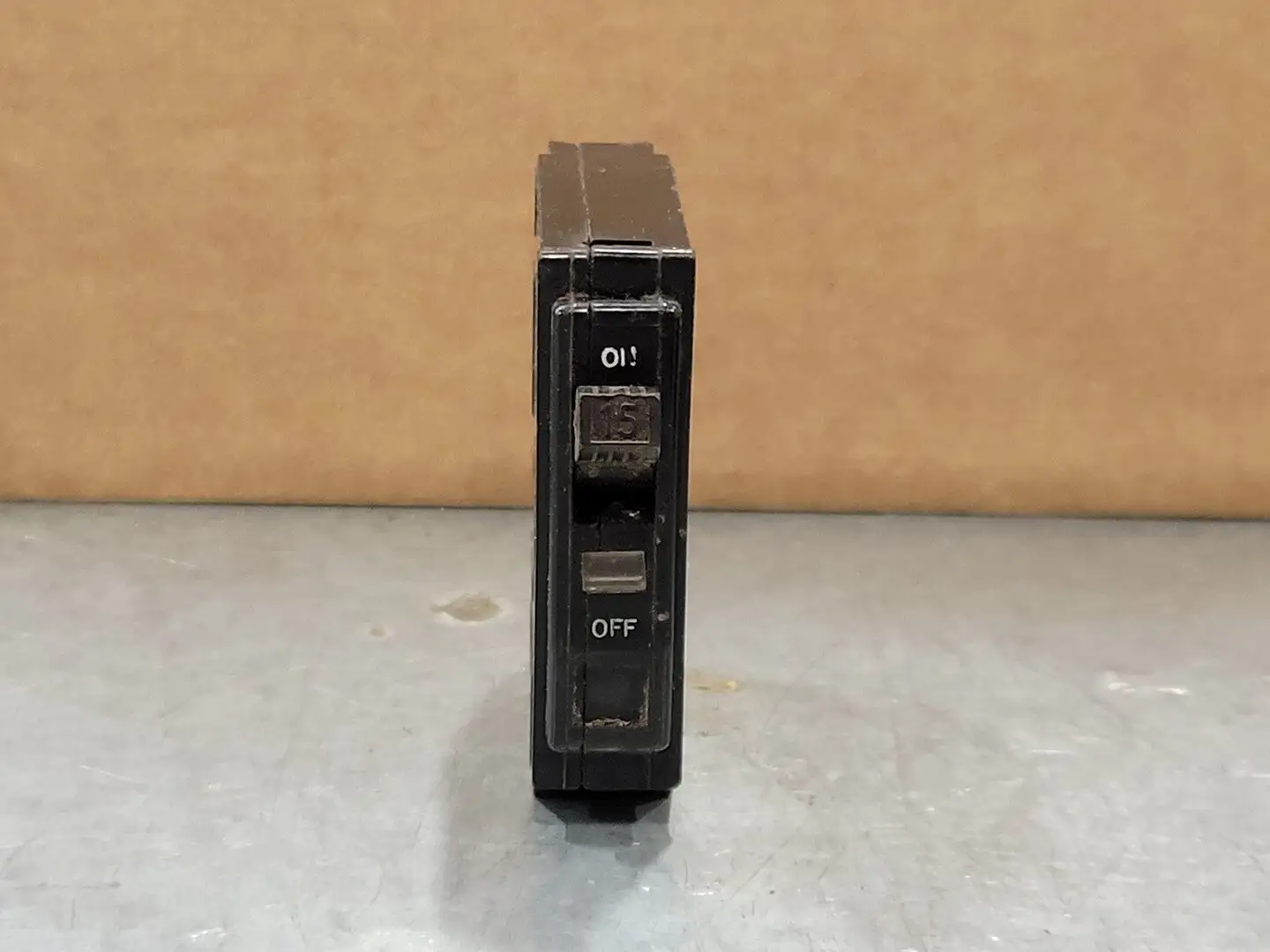 USED SQUARE D QO115