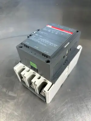 ABB A210-30 CONTACTOR 3 POLE 350 AMPS (4A-30)